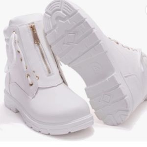 WEEKEND SALE ONLY Winter White Waterproof Booties. New